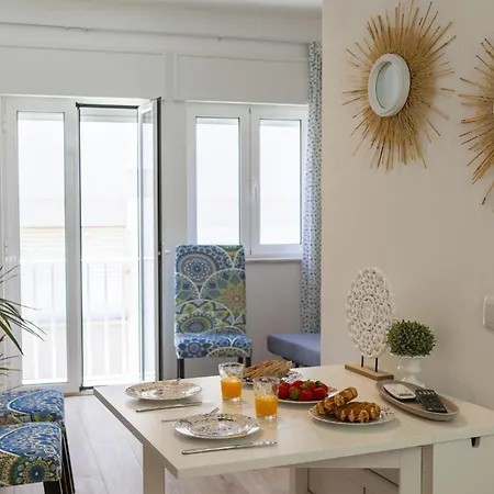 B48 - Olive Tree Street 2 Bed * Lagos