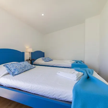 B48 - Olive Tree Street 2 Bed Appartement *