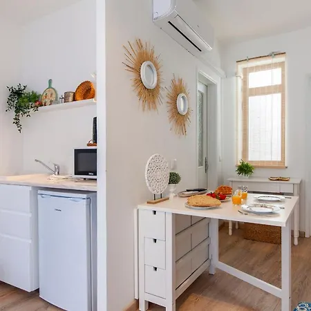 B48 - Olive Tree Street 2 Bed شقة