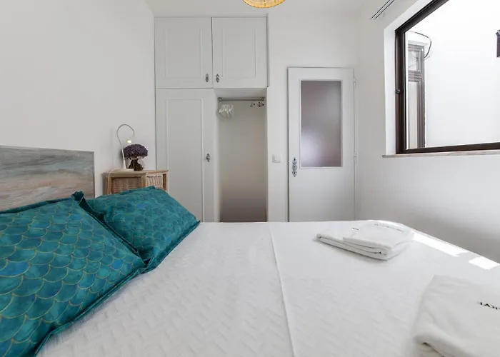 아파트 B48 - Olive Tree Street 2 Bed 라고스