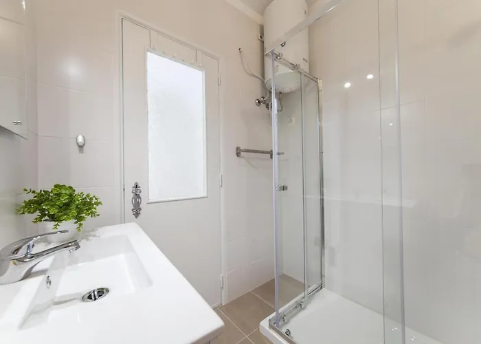 아파트 B48 - Olive Tree Street 2 Bed 라고스